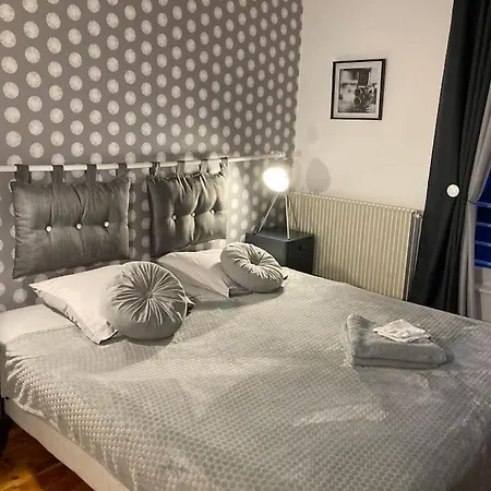 Carre Vintage, Annees 50 Avec Jardin Proche Laon Tatil Evi Samoussy