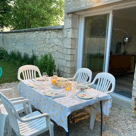 Holiday home Carre Vintage, Annees 50 Avec Jardin Proche Laon Samoussy